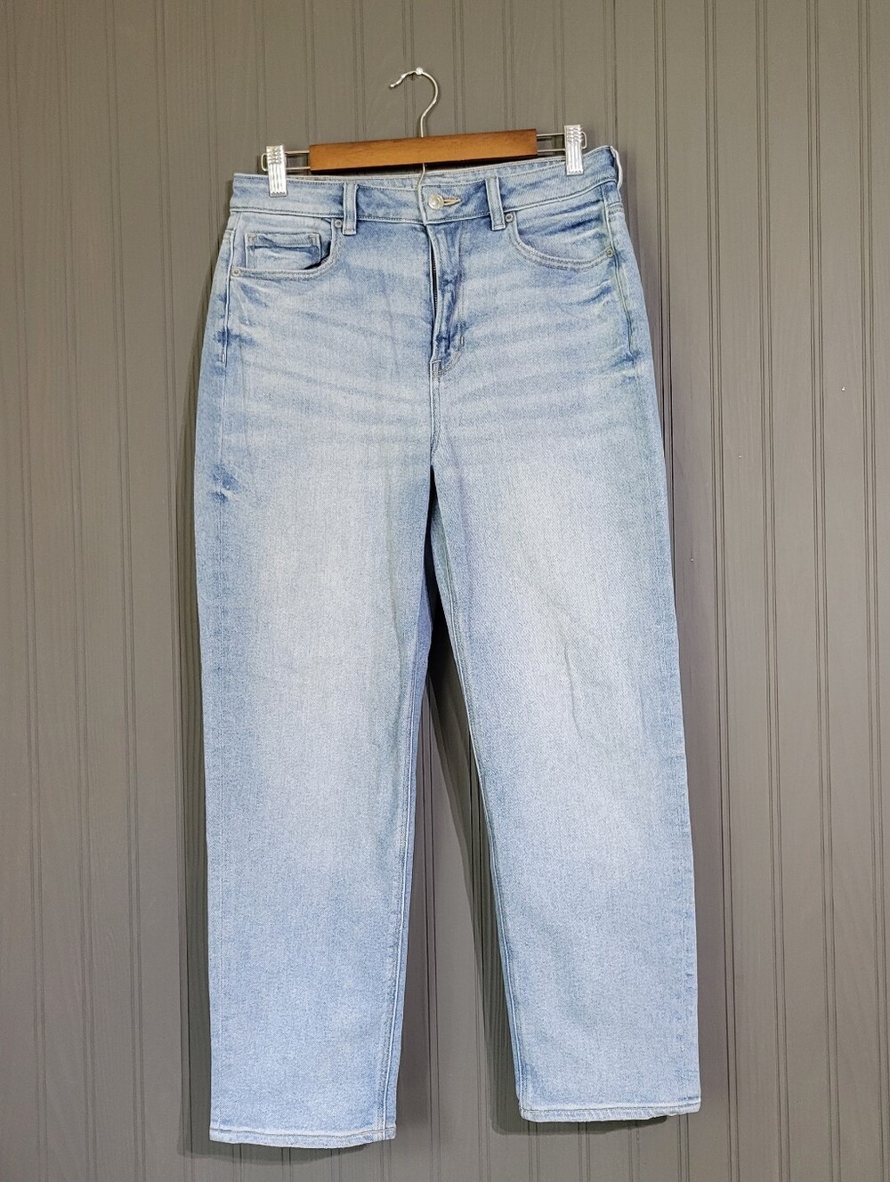 American Eagle Stretch Denim Jeans Mom Straight Light Wash Blue Women's 8 Short